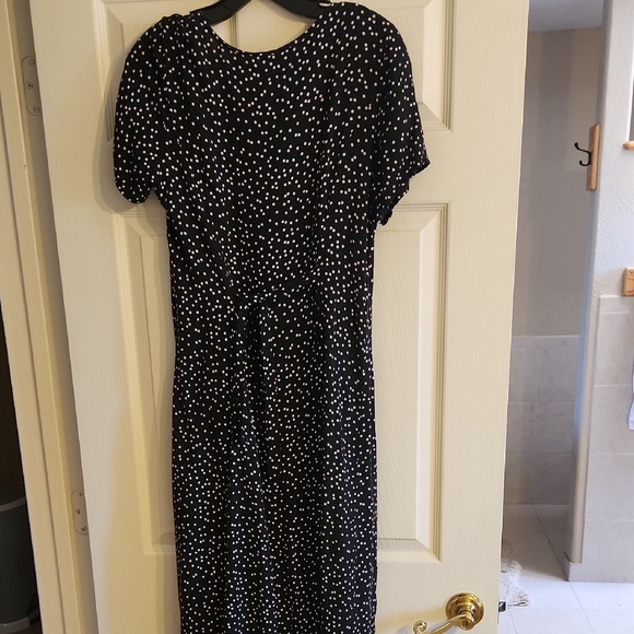 B&W V-Neck Sundress for Wedding Guest - Picture 6 of 7